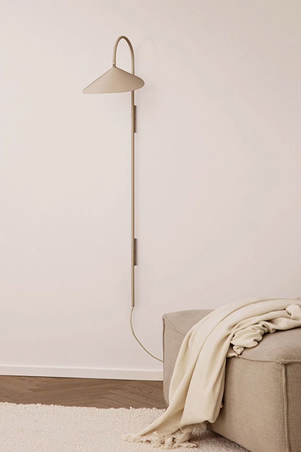 Arum Creative Wall Lamp