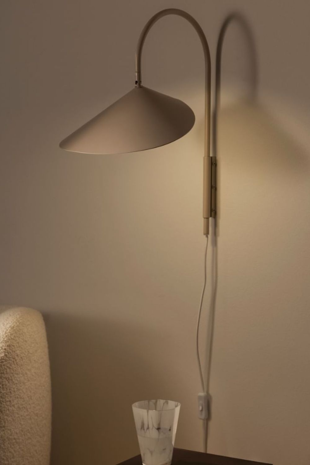 Arum Creative Wall Lamp