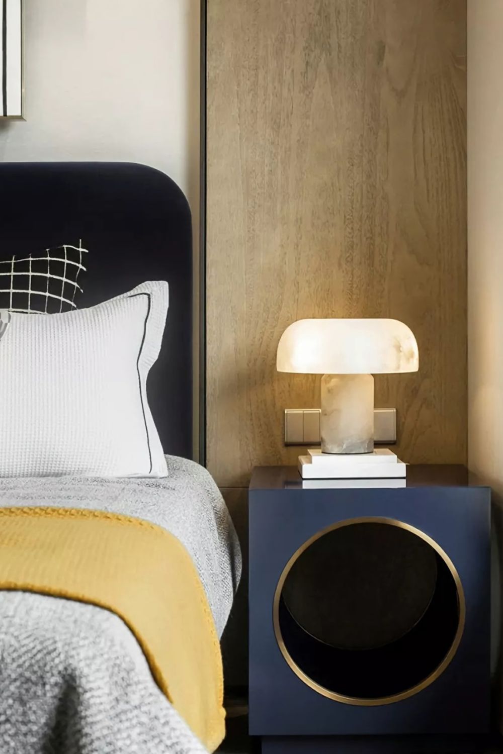 Atlas Table Lamp