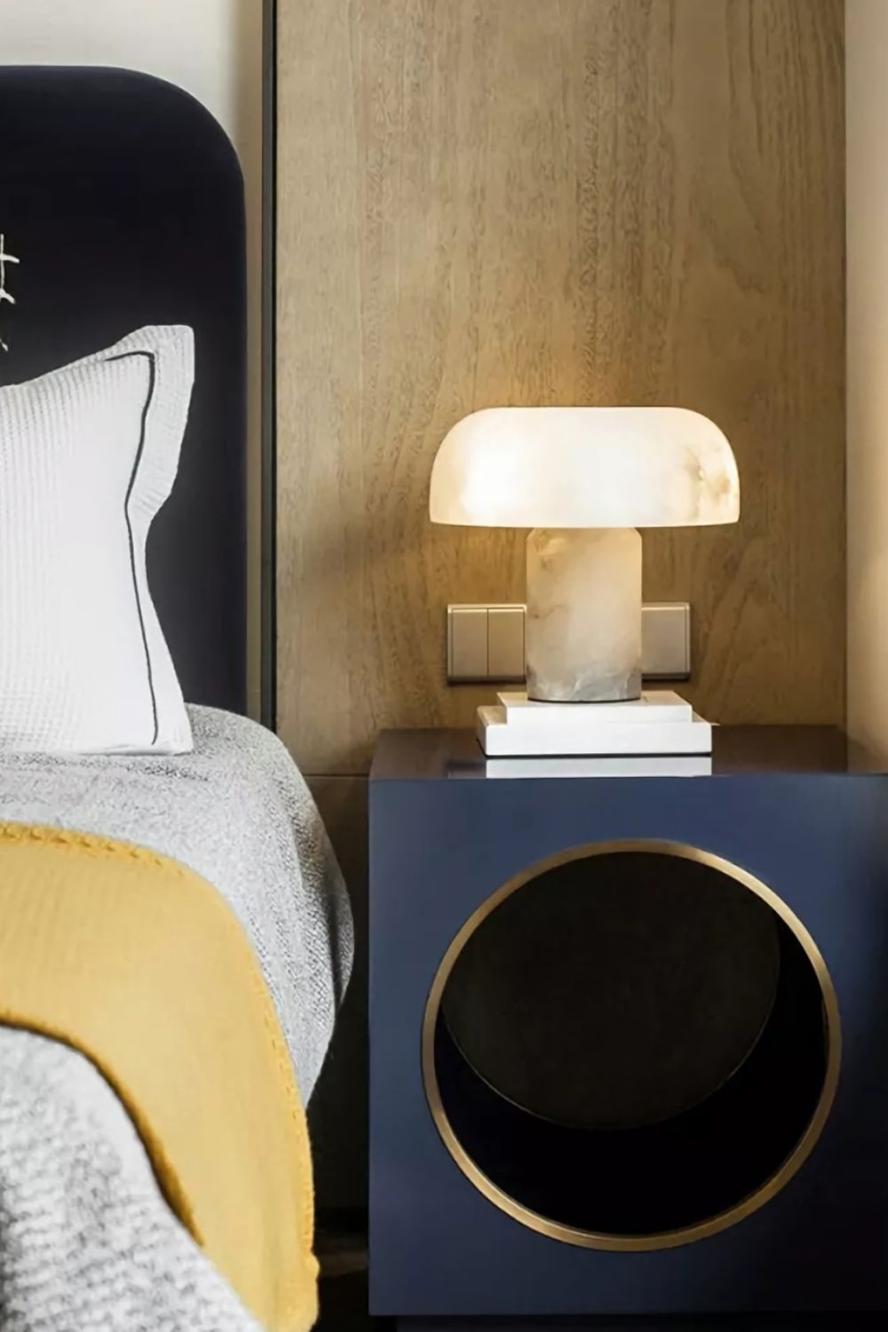 Atlas Table Lamp