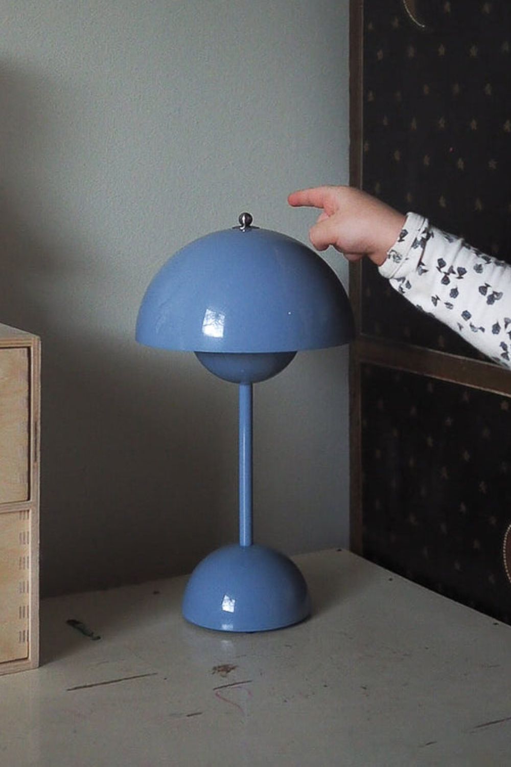 Semi-Circle Table Lamp Portable