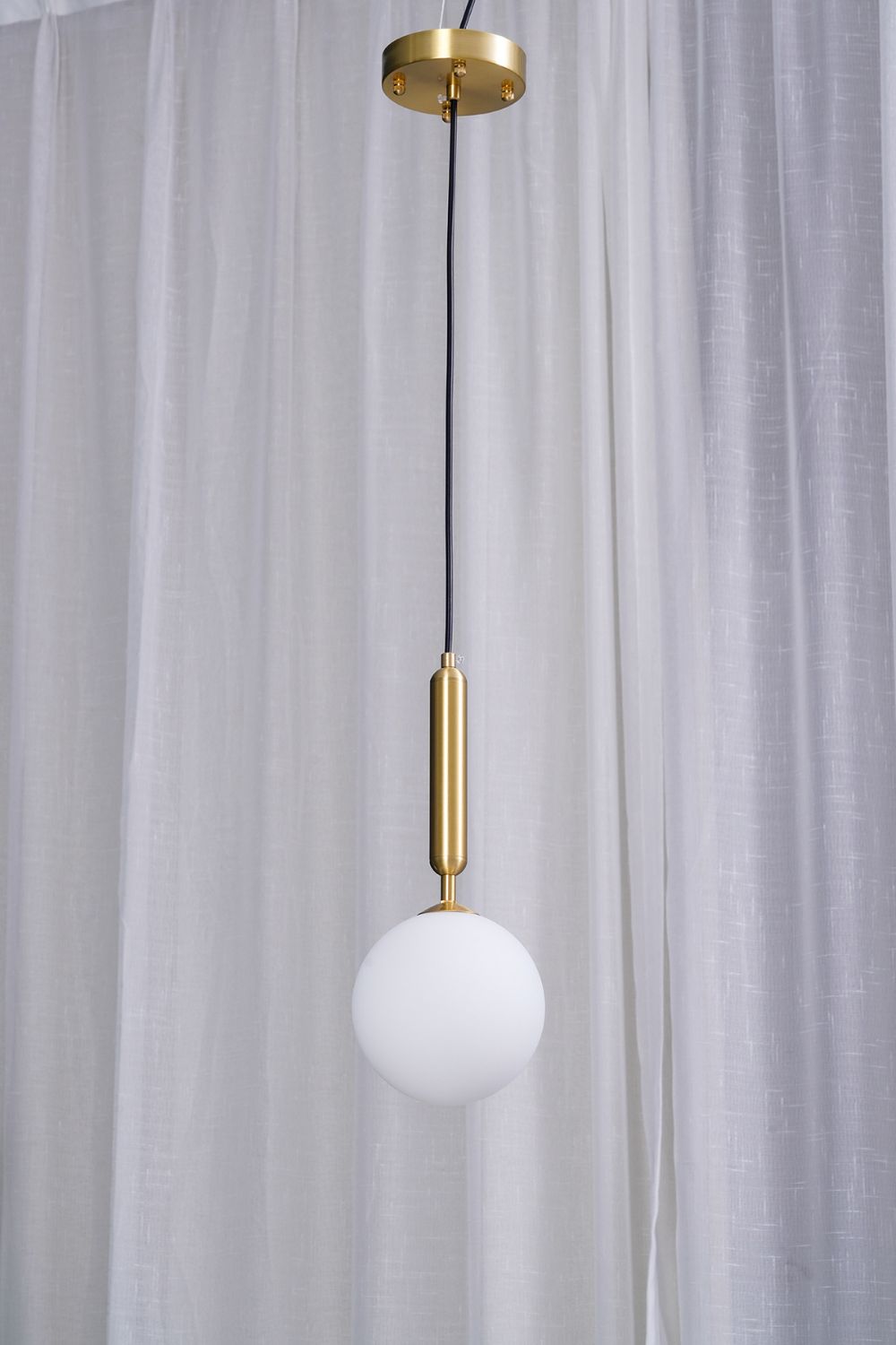 Miira Pendant Light