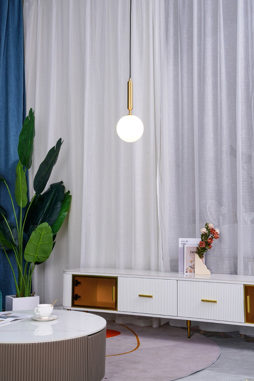 Miira Pendant Light