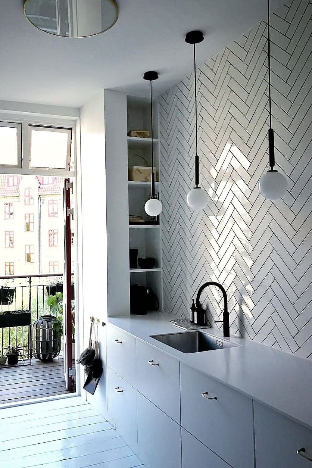 Miira Pendant Light