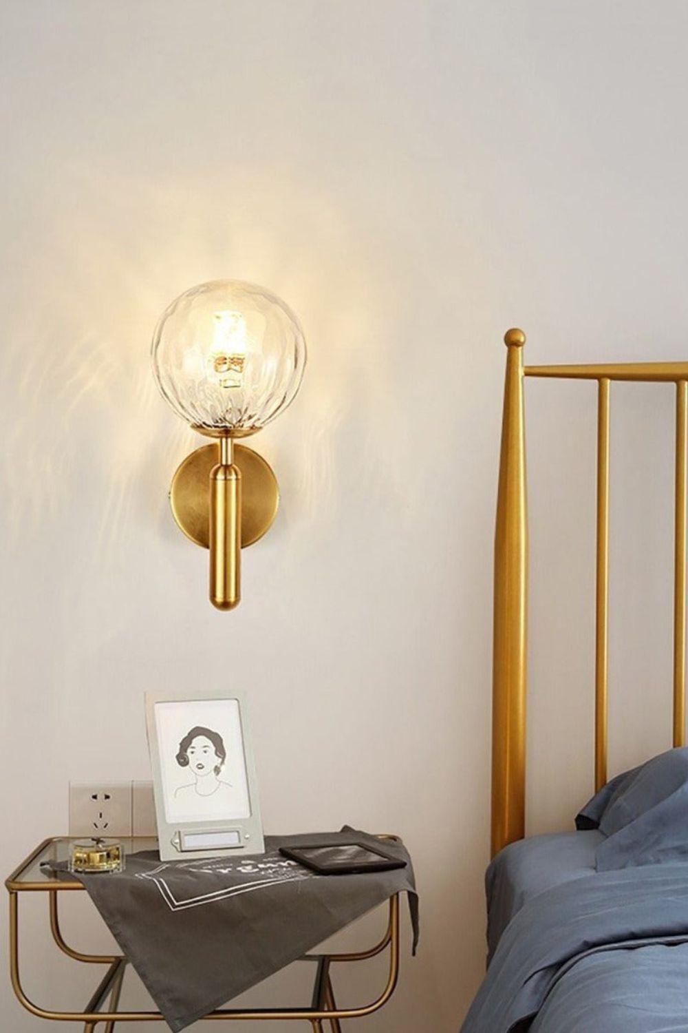 Miira Wall Light