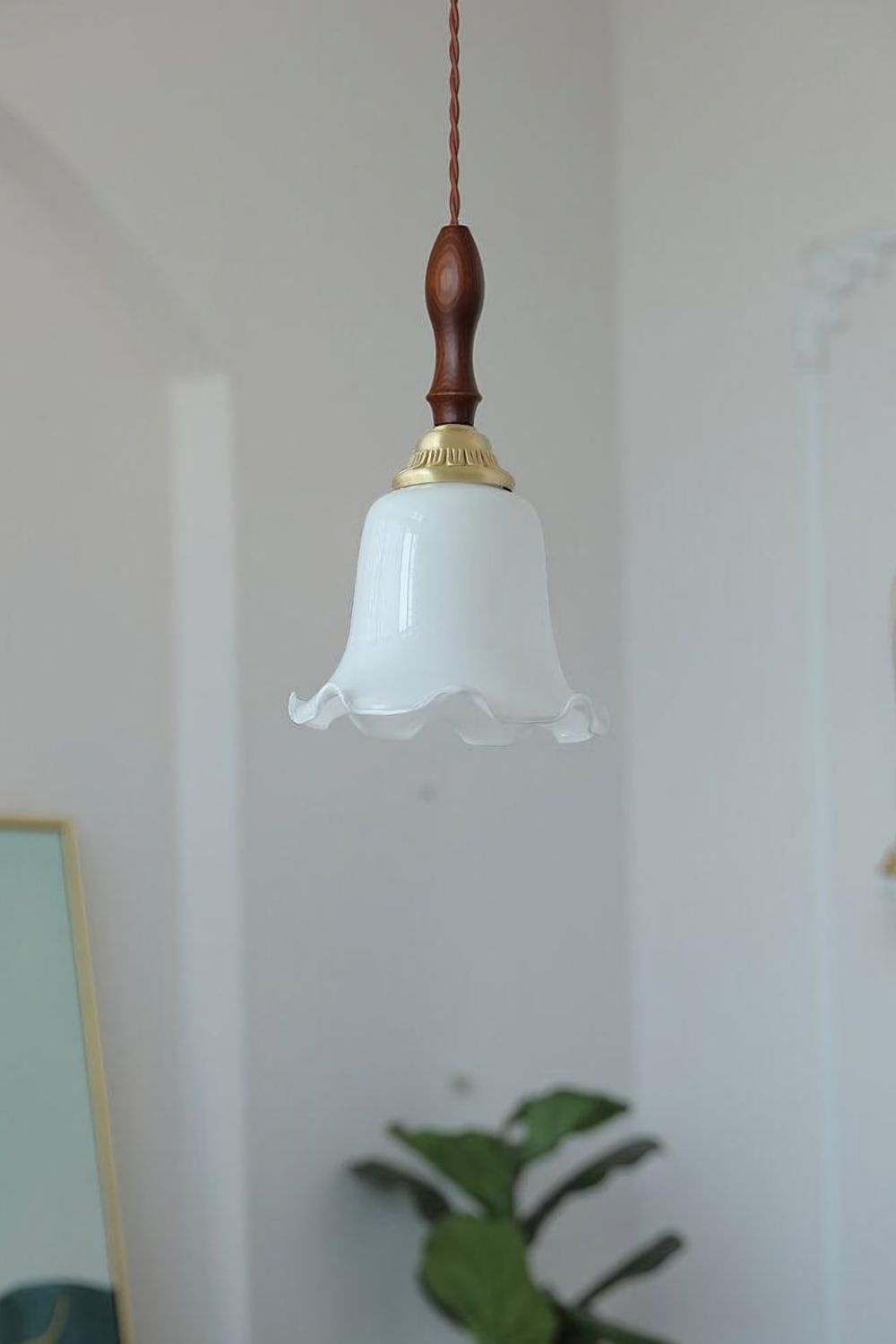 Milky Flower Pendant Light