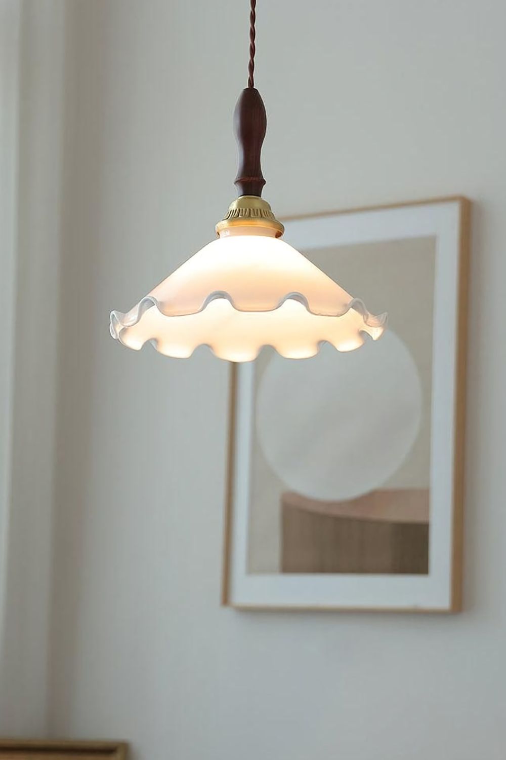 Milky Flower Pendant Light