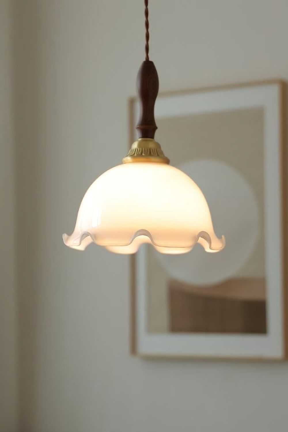 Milky Flower Pendant Light