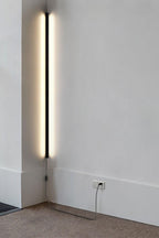 Minimalist Line Wall Lamp