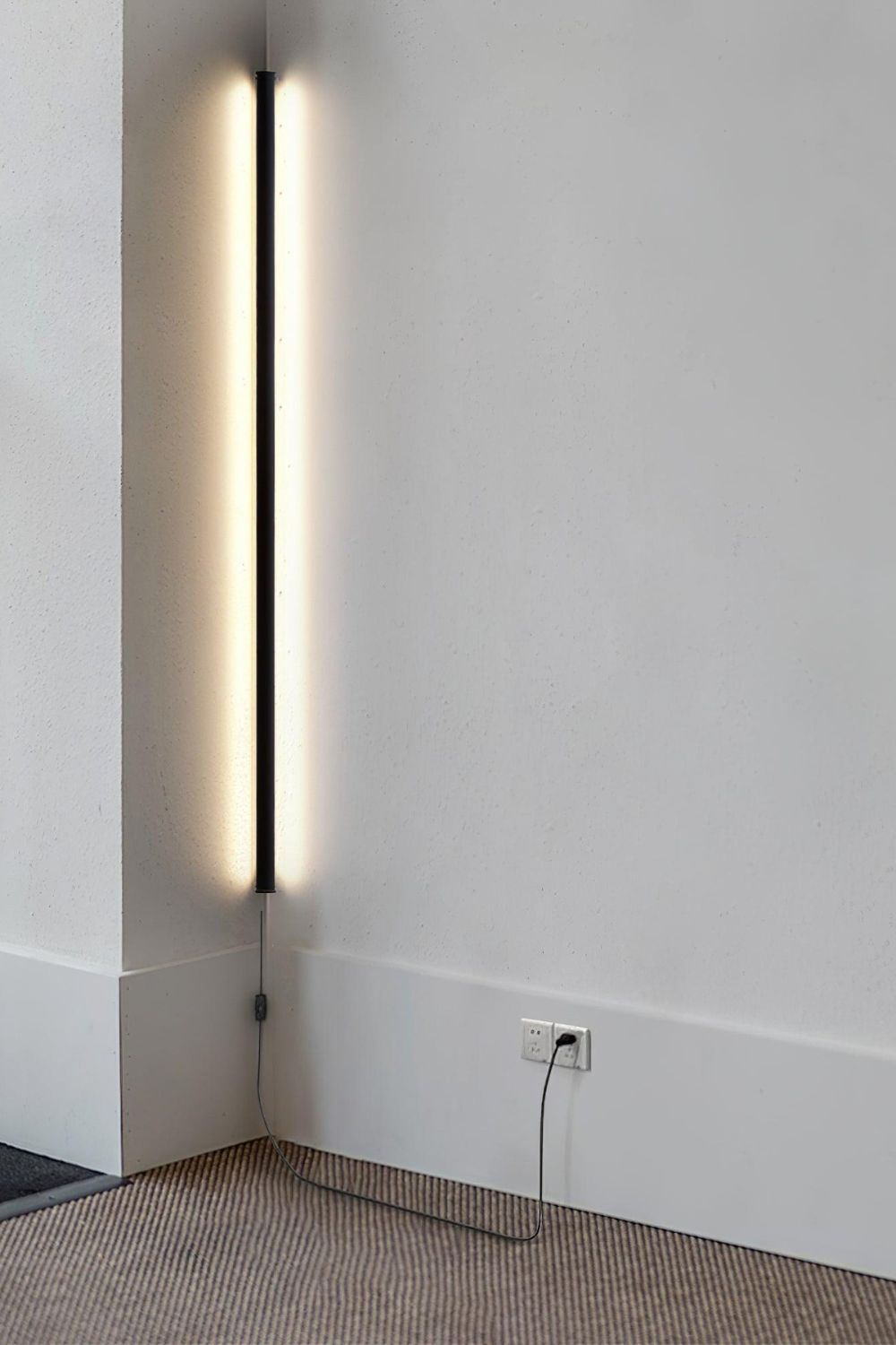 Minimalist Line Wall Lamp