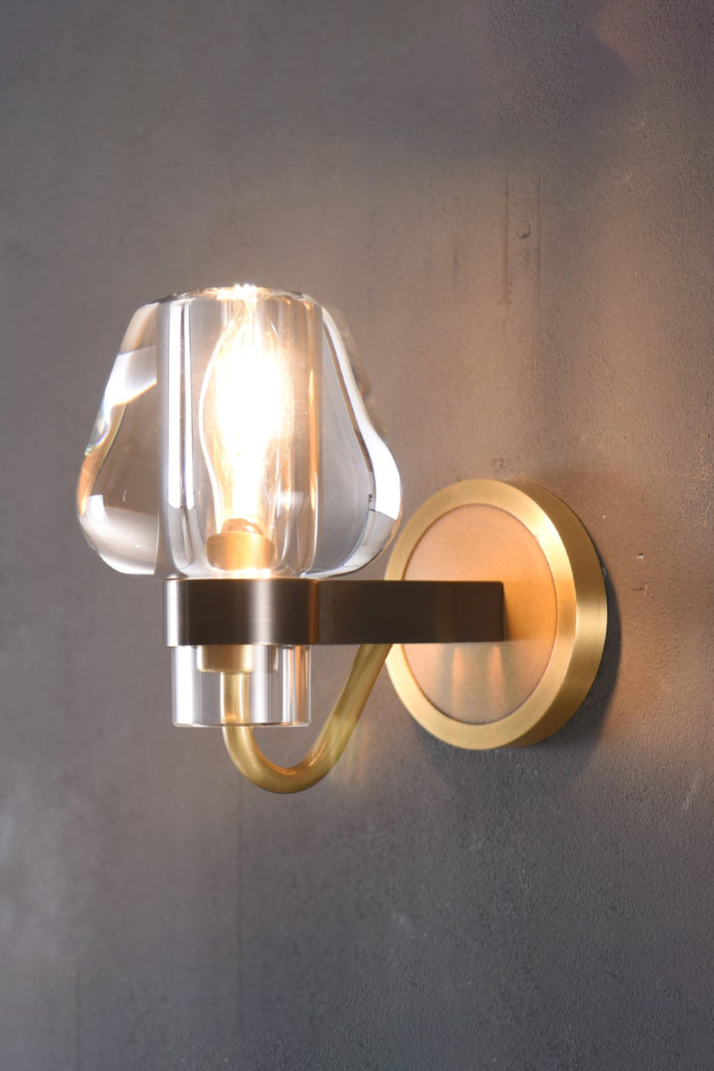 Montalembert Luxe Sconce