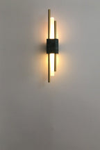 Tanto Wall Light