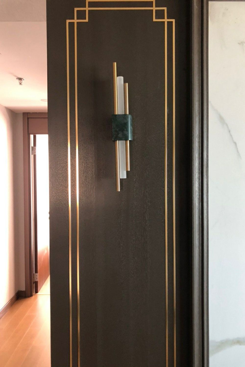 Tanto Wall Light