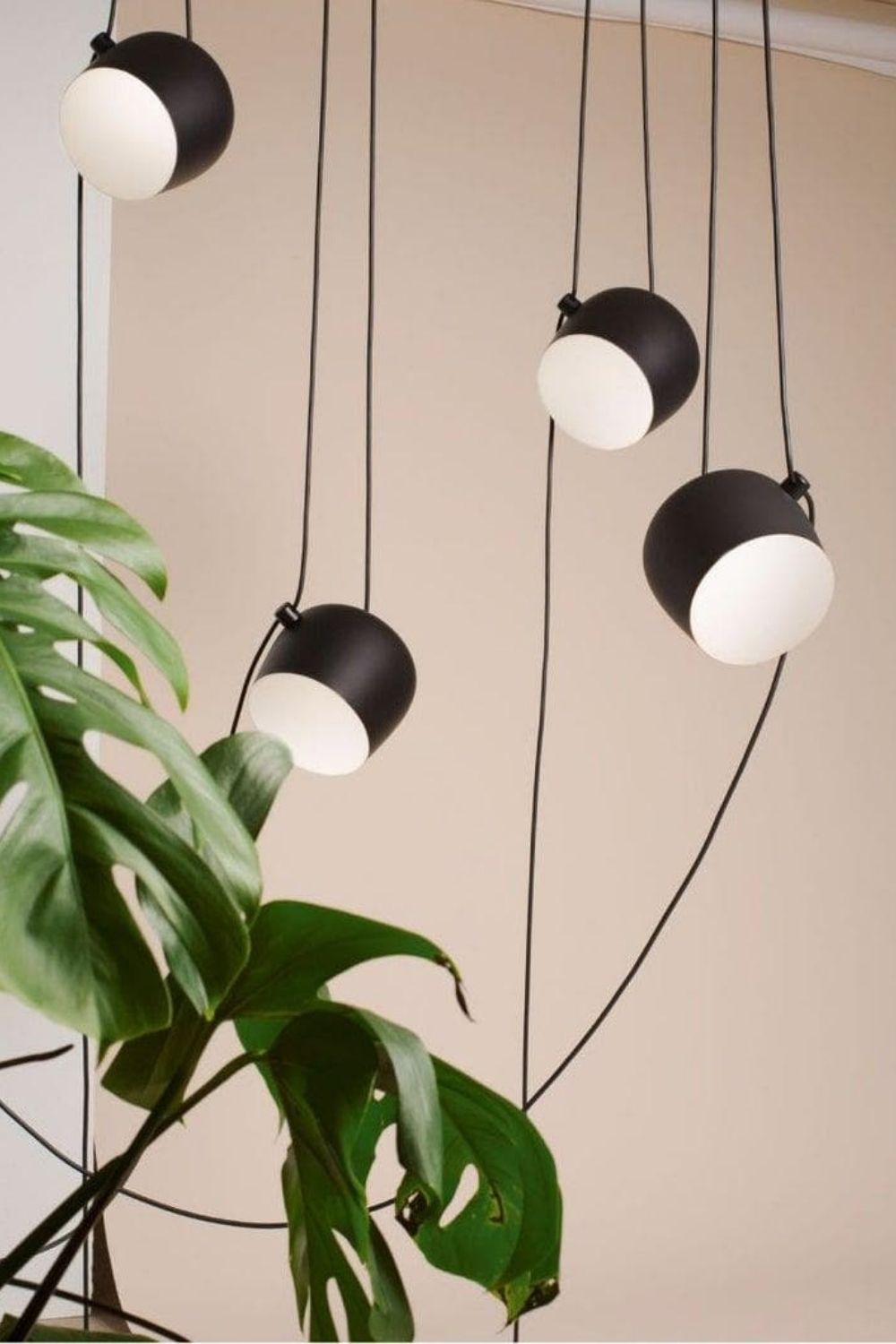 Adjustable Directional Pendant Lamp