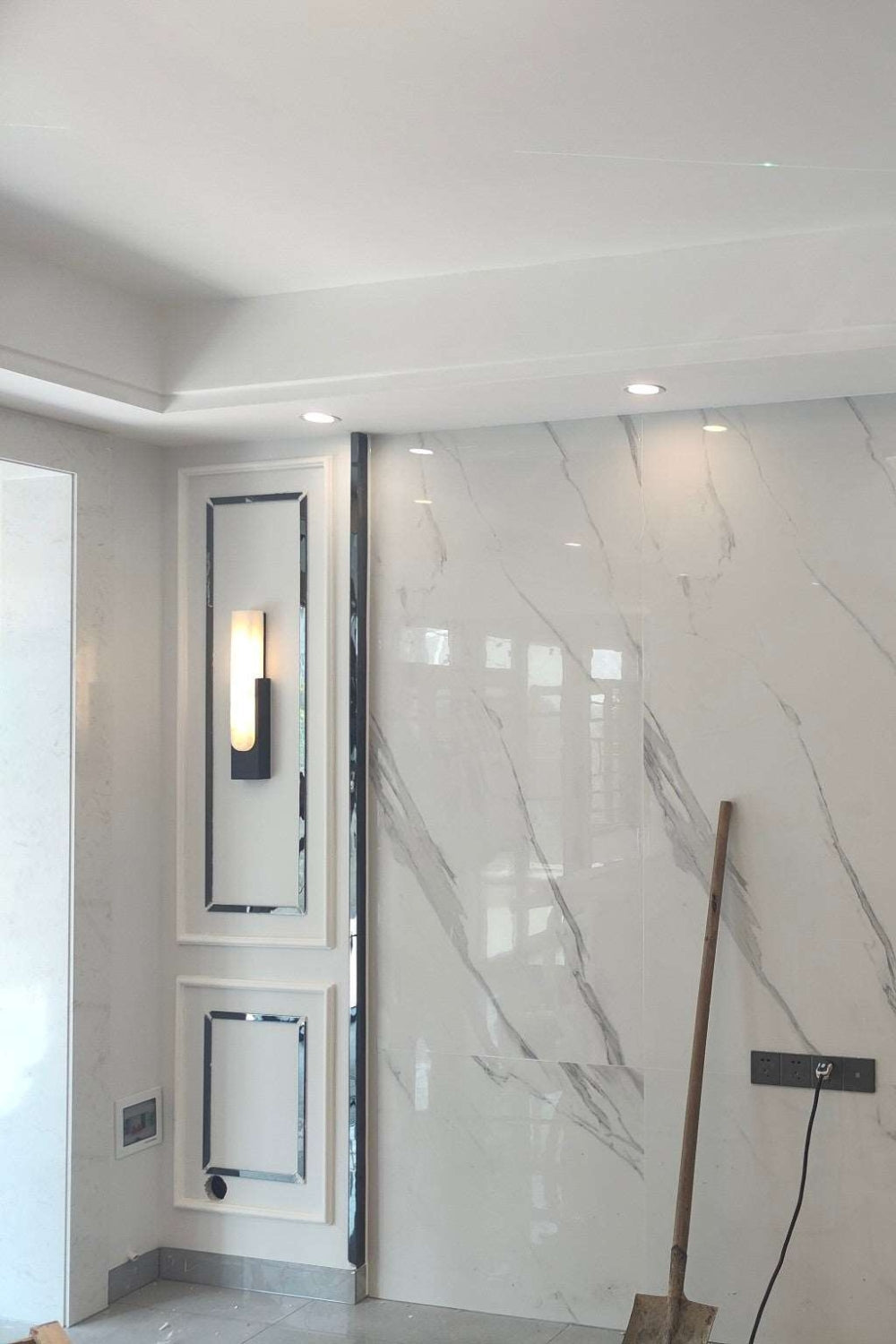 Marble Agatha Wall Lamp
