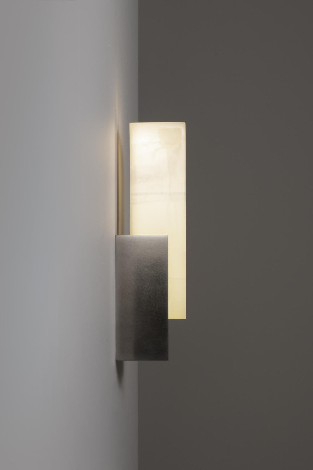 Marble Agatha Wall Lamp