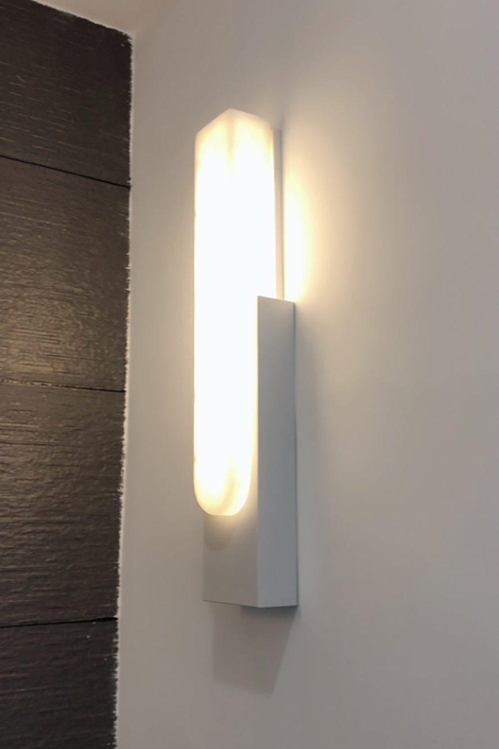 Marble Agatha Wall Lamp