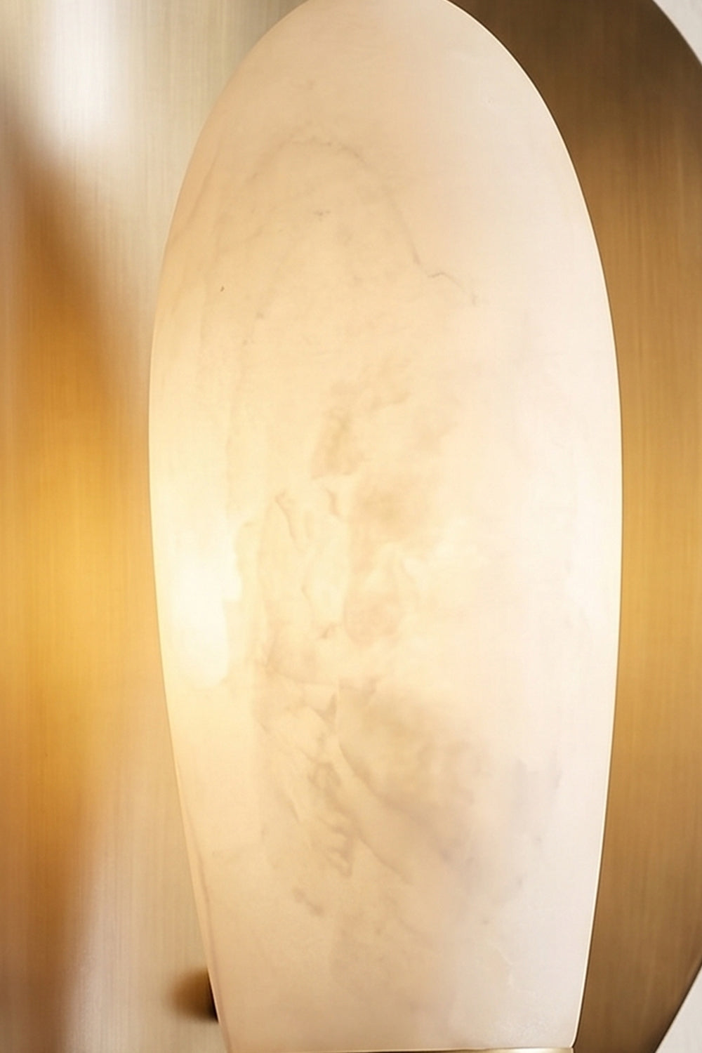 Arc Shield Alabaster Wall lamp