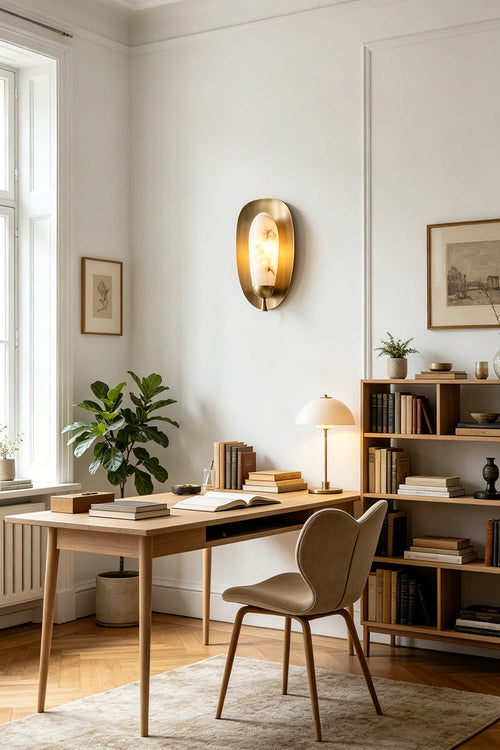Arc Shield Alabaster Wall lamp