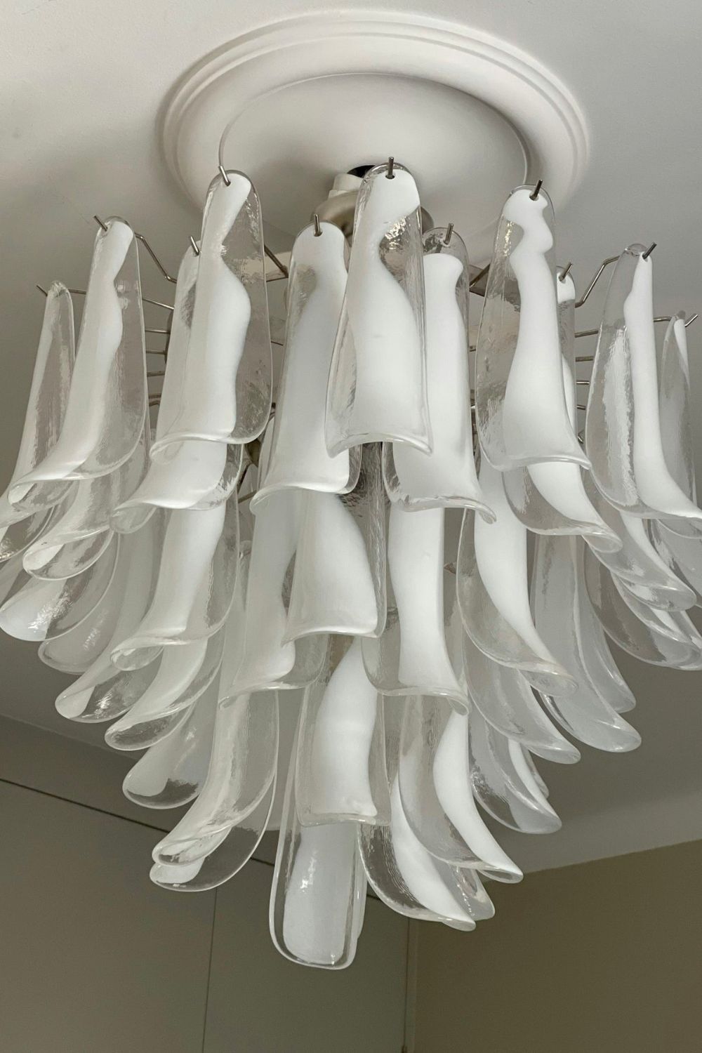Art Petals Chandelier