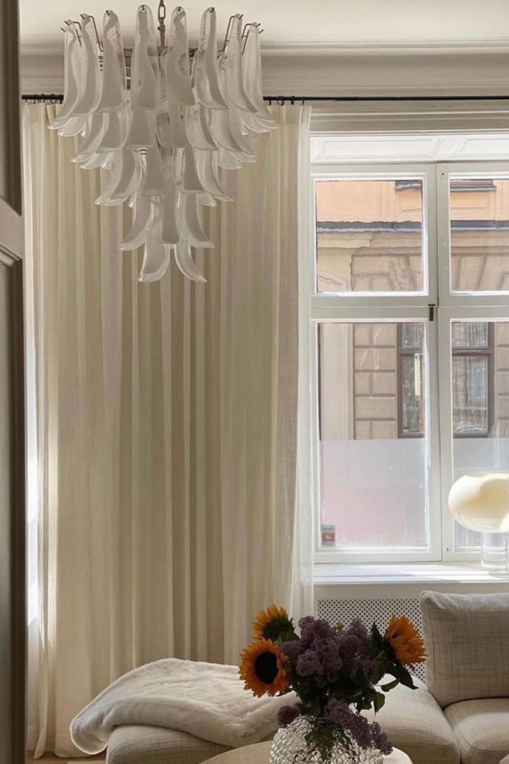 Art Petals Chandelier