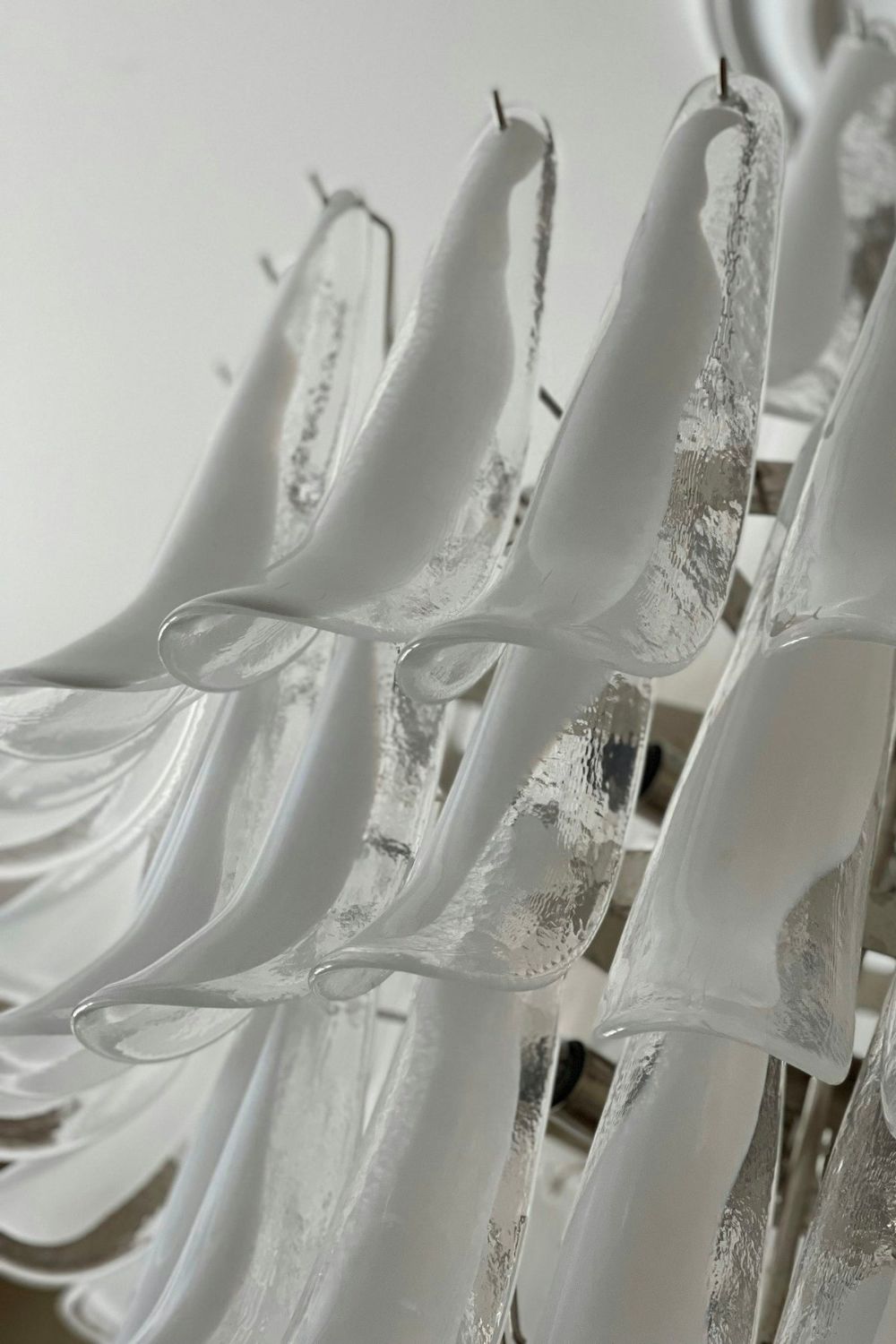 Art Petals Chandelier
