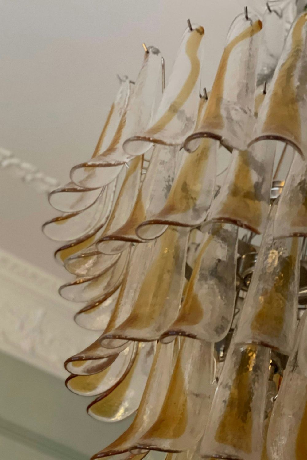 Art Petals Chandelier