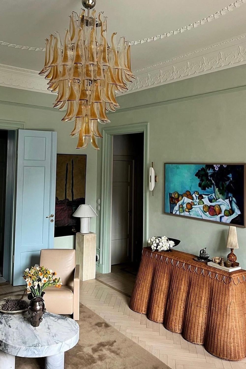 Art Petals Chandelier
