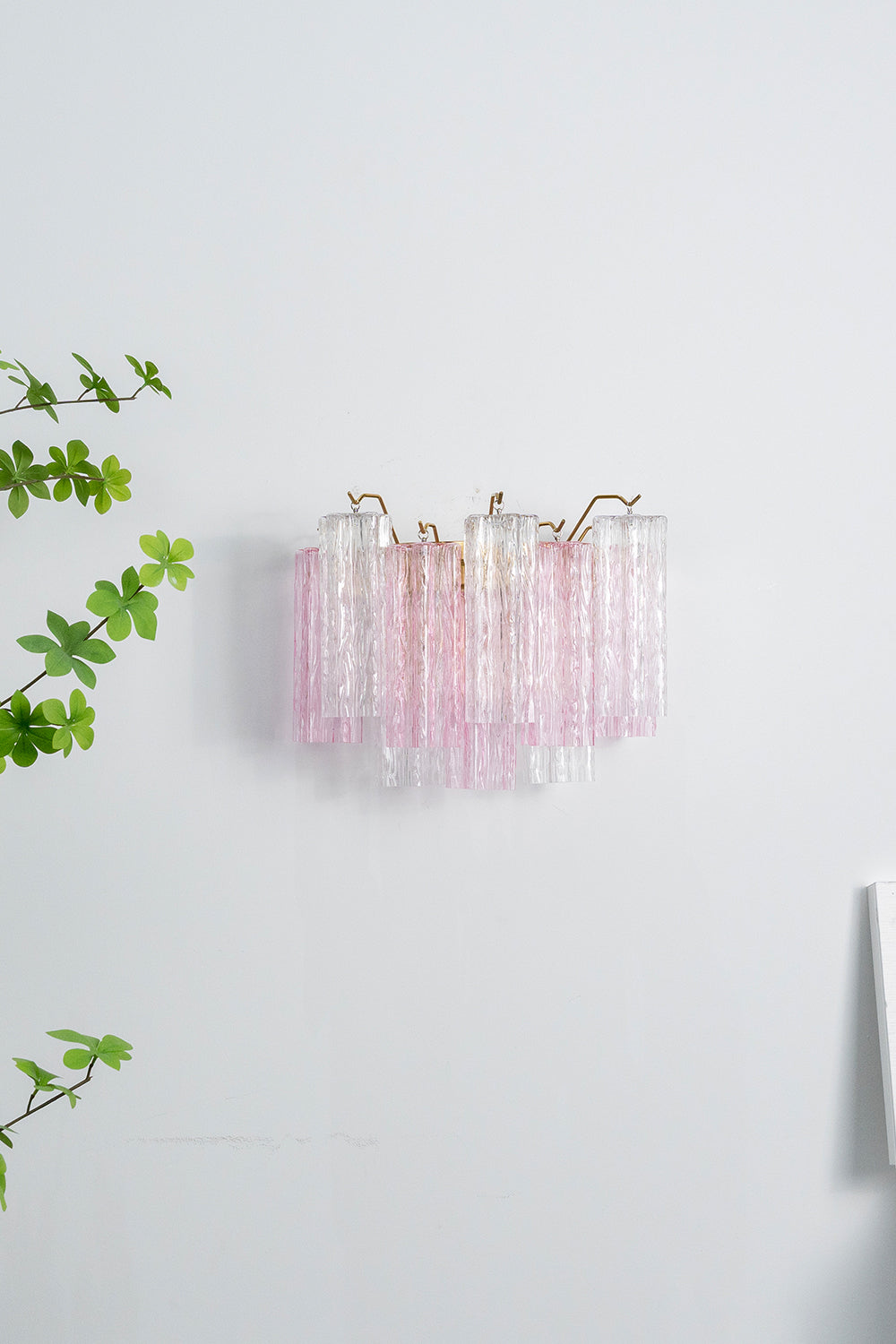 Art Style Glass Wall Lamp