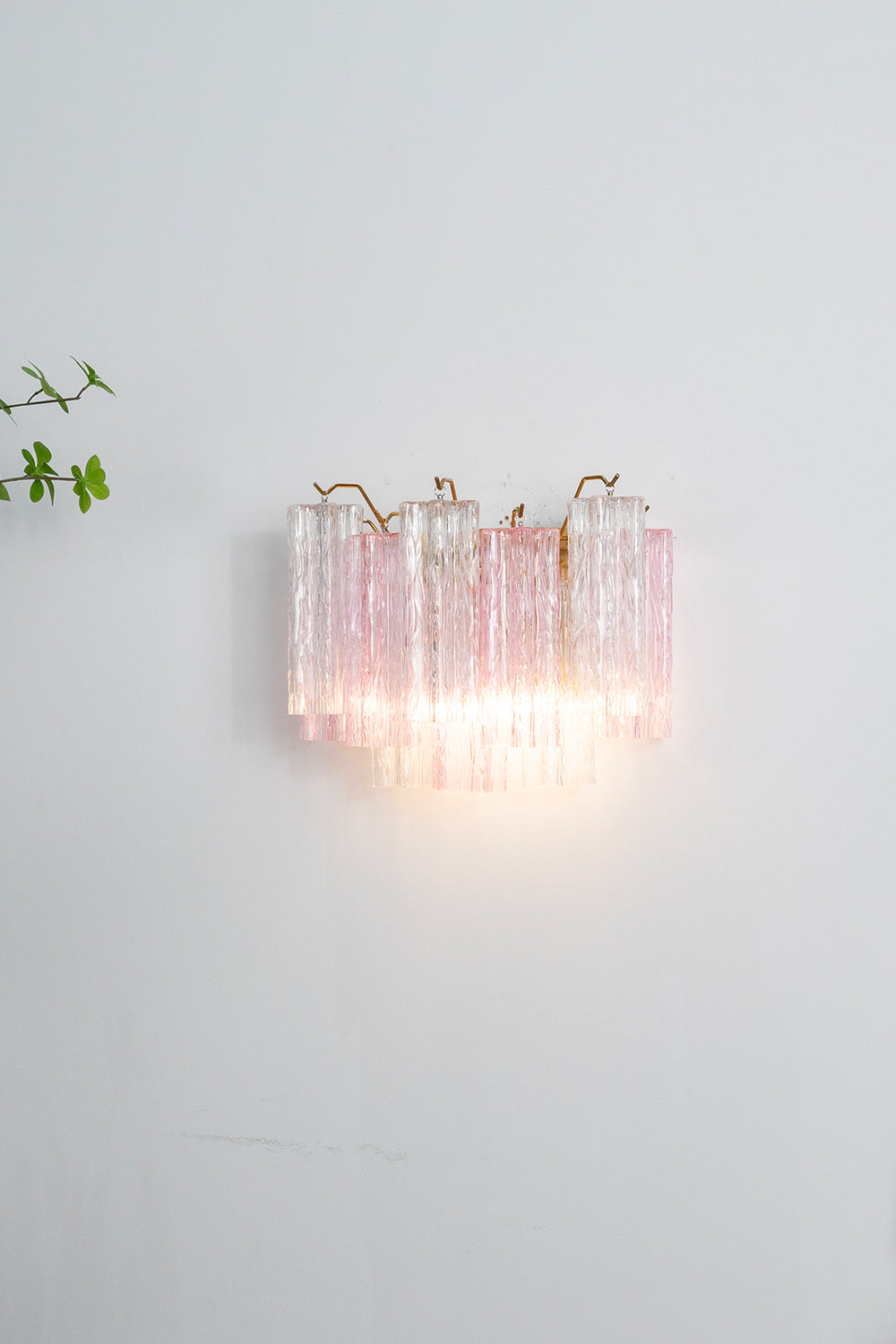 Art Style Glass Wall Lamp