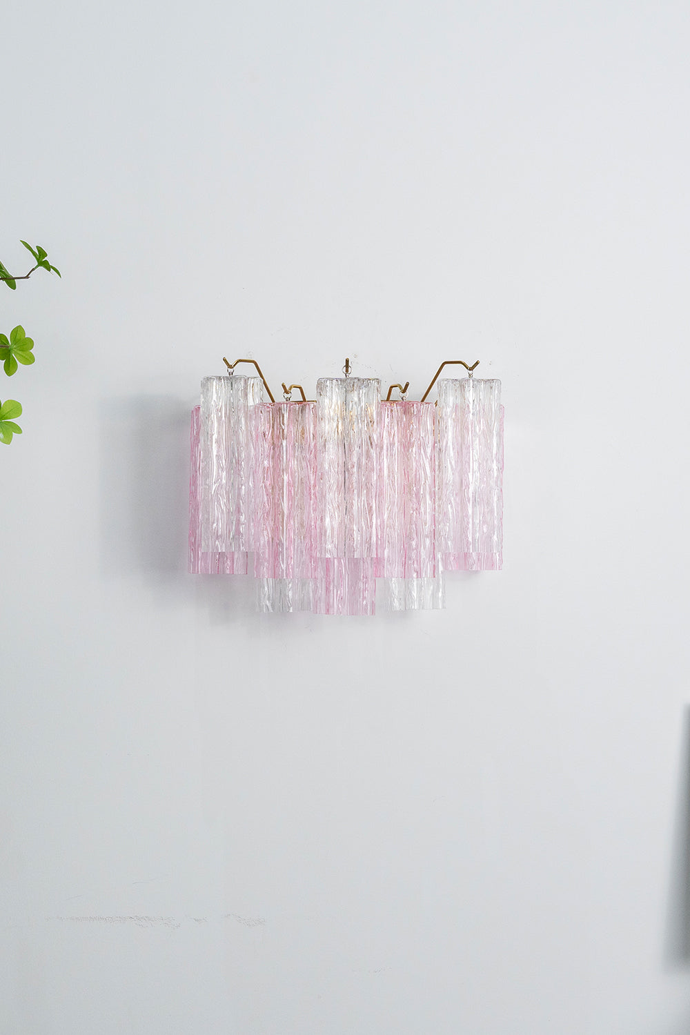 Art Style Glass Wall Lamp