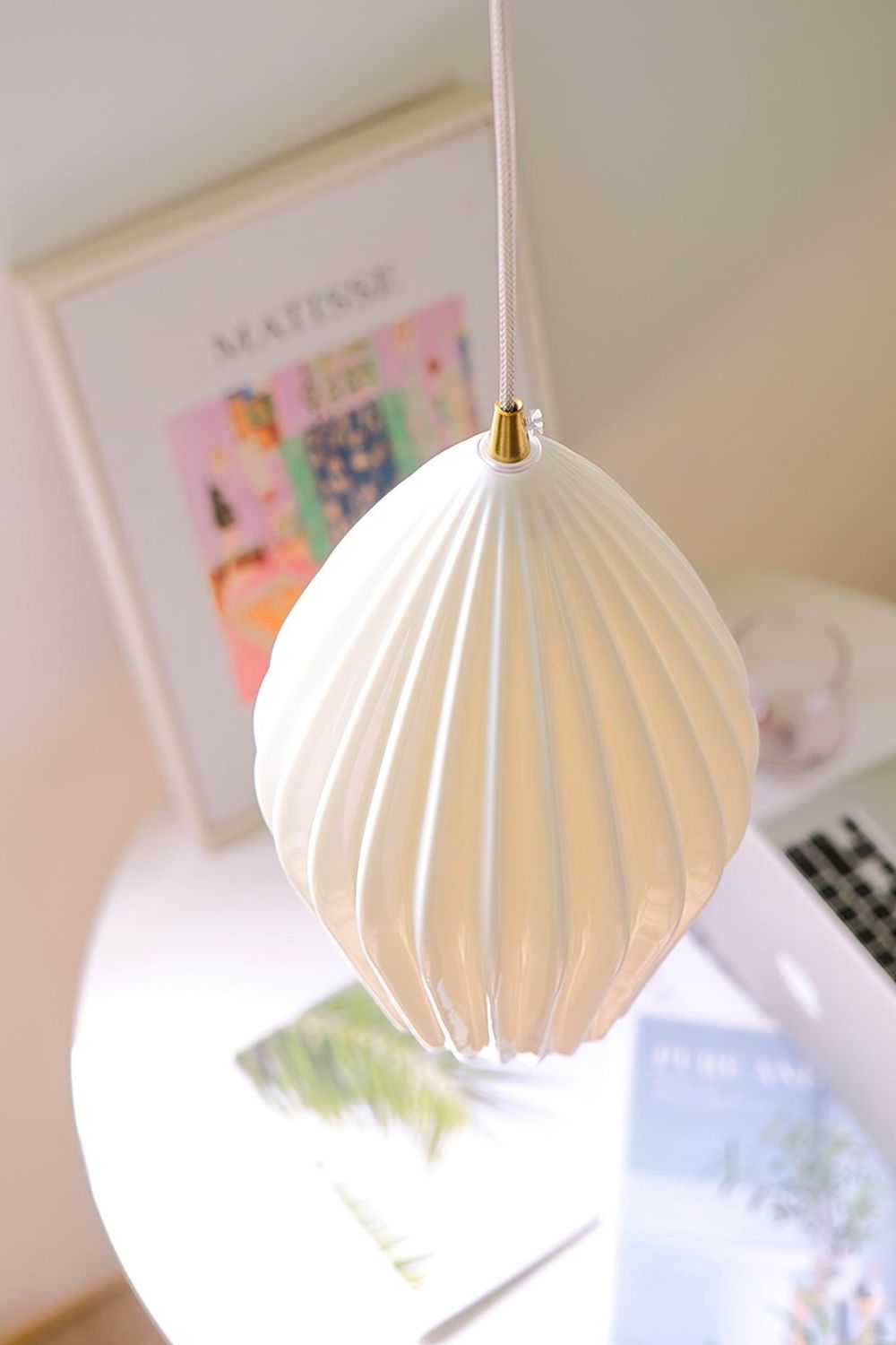Ceramic Ribbed Pendant light