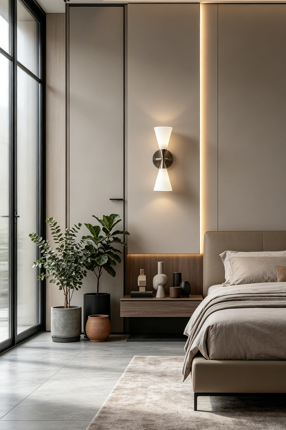 Diabolo Symmetry Glass Wall Sconce