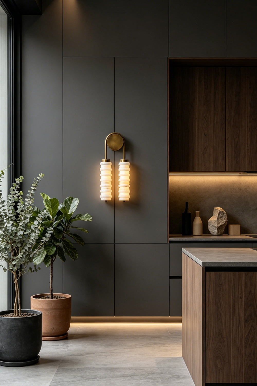 Dual Strata Alabaster Wall Lamp