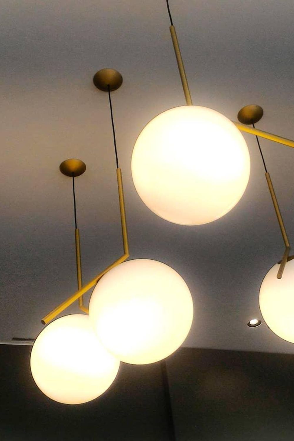 IC Pendant Light
