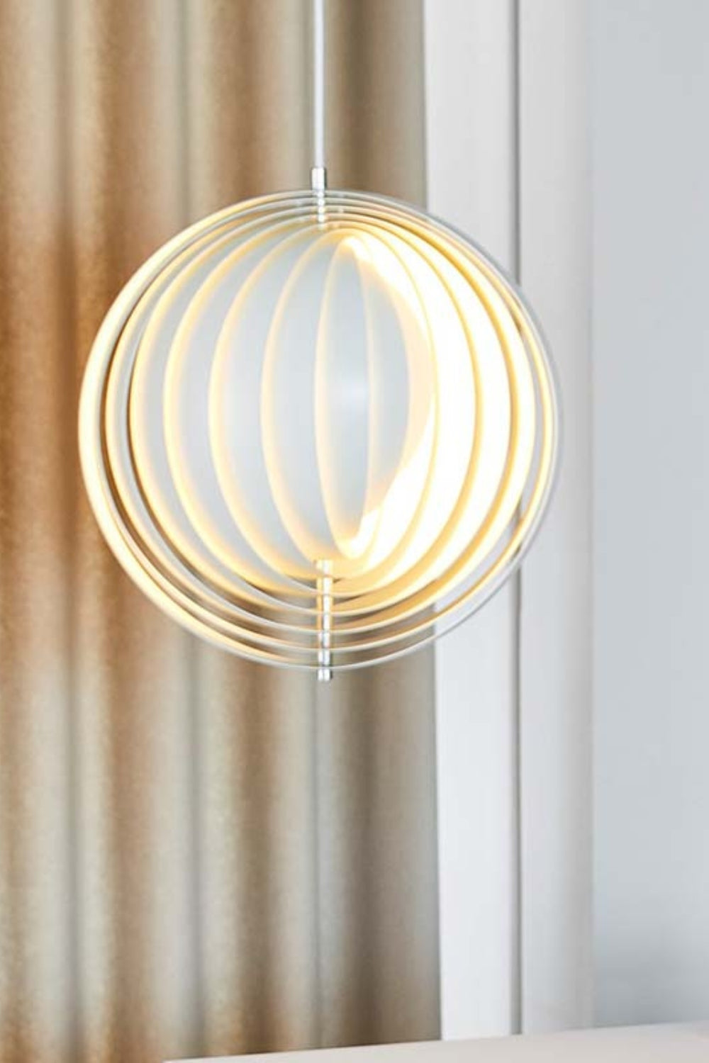 Layered Moon Pendant Lamp