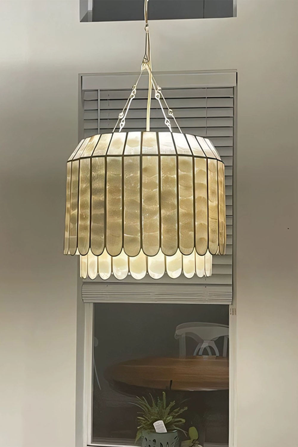 Light Luxury Shell Chandelier
