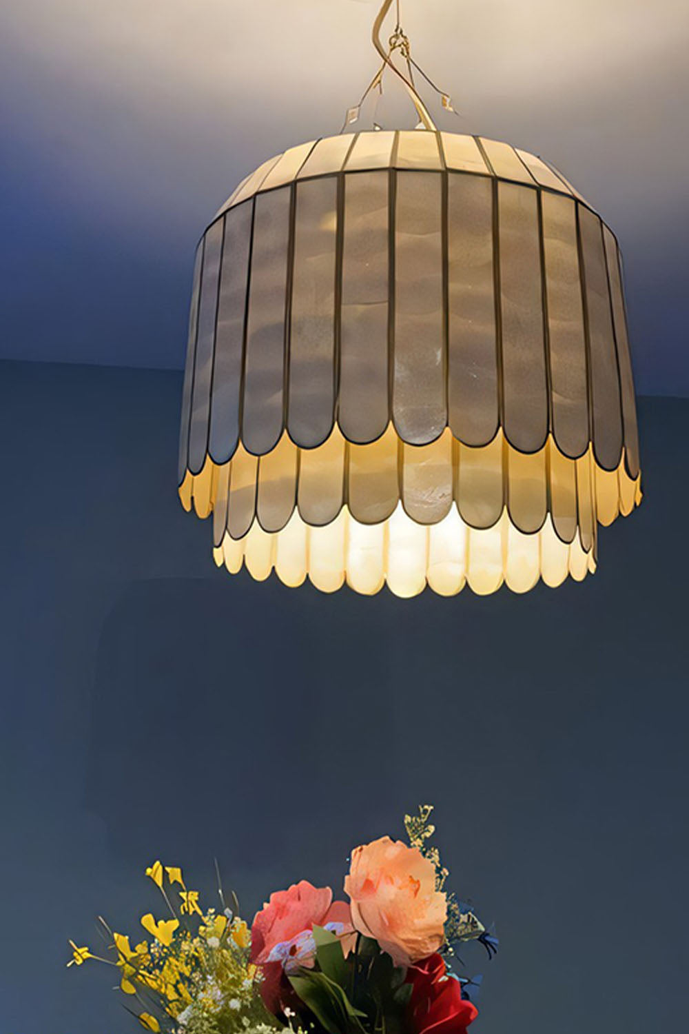 Light Luxury Shell Chandelier