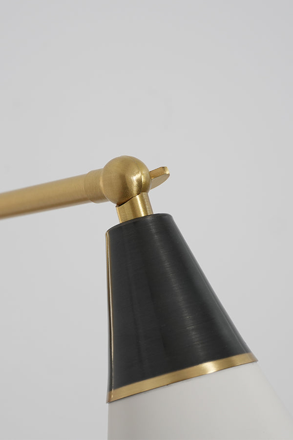 Magari Wall Lamp