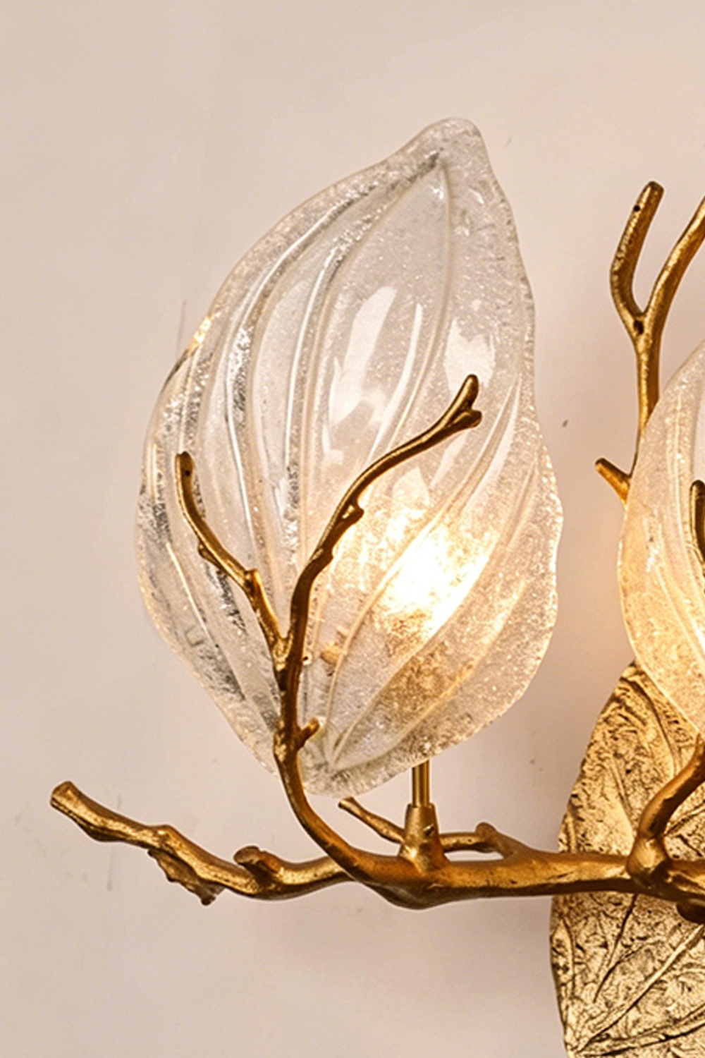 Magnolia Arbor Brass Wall Lamp
