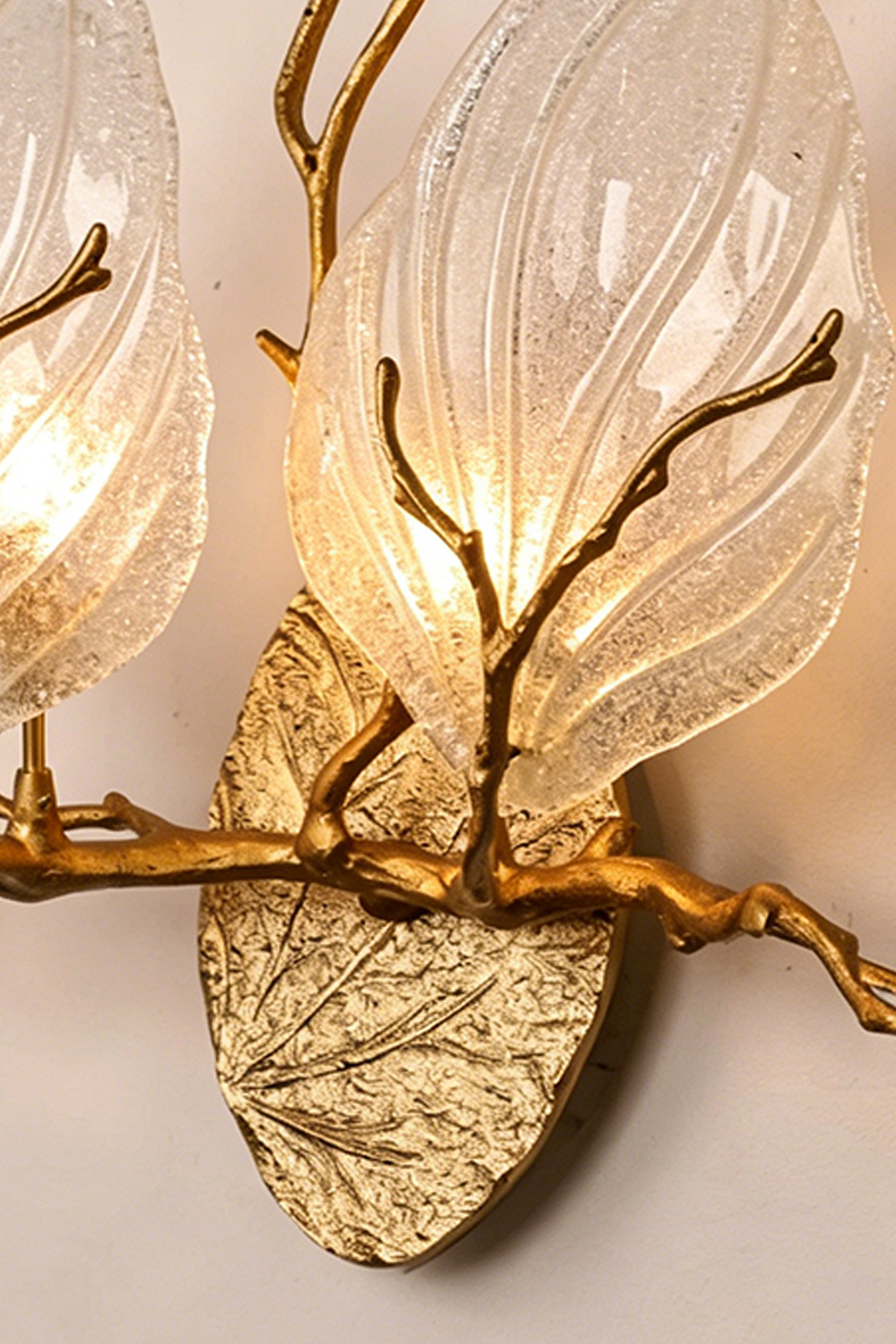 Magnolia Arbor Brass Wall Lamp
