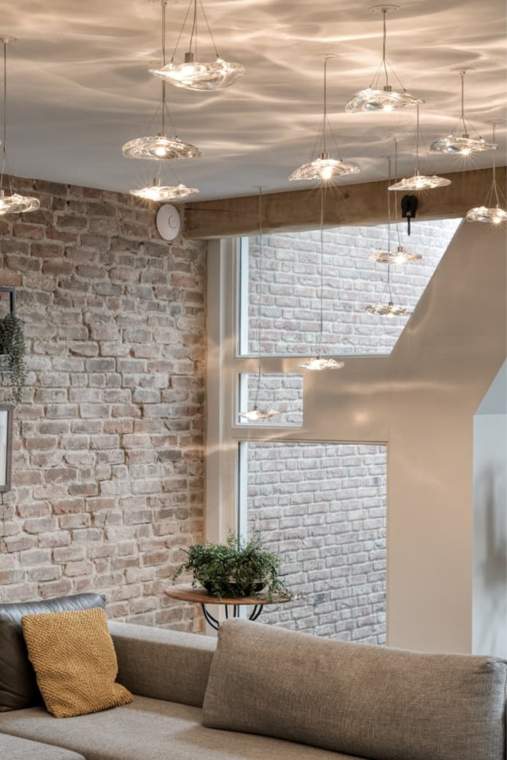 Manta Pendant Light