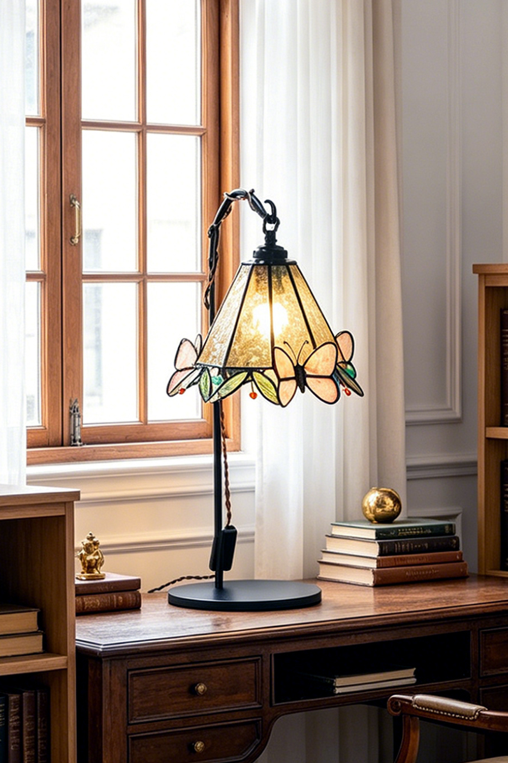 Mariposa Stained Glass Table Lamp