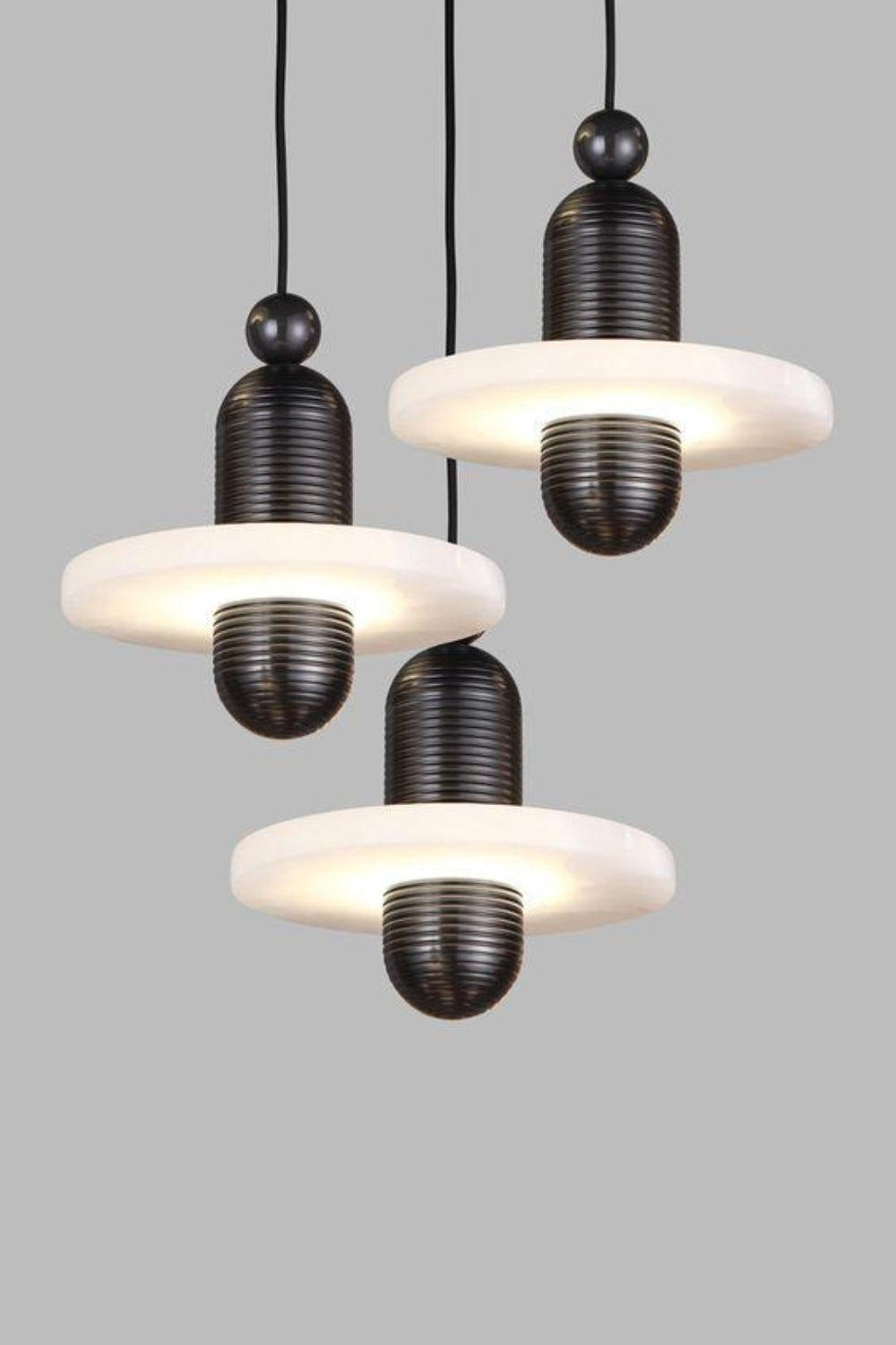 Median Mono Pendant Light