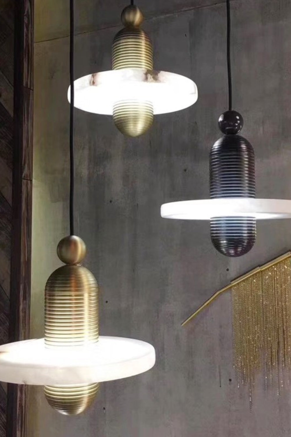 Median Mono Pendant Light