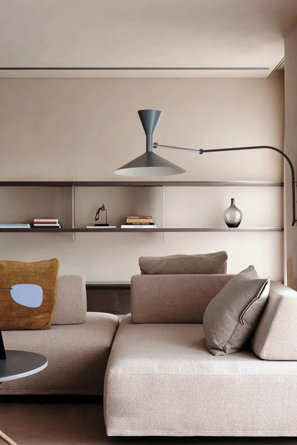 Modern Simple Swing Arm Wall Lamp