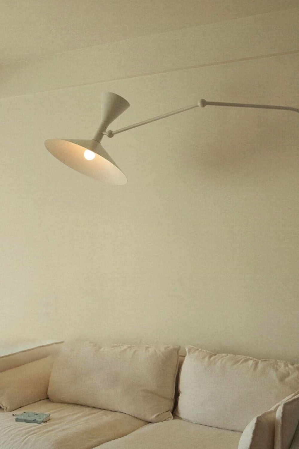 Modern Simple Swing Arm Wall Lamp