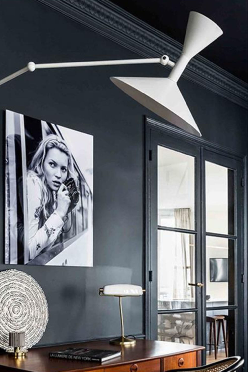 Modern Simple Swing Arm Wall Lamp