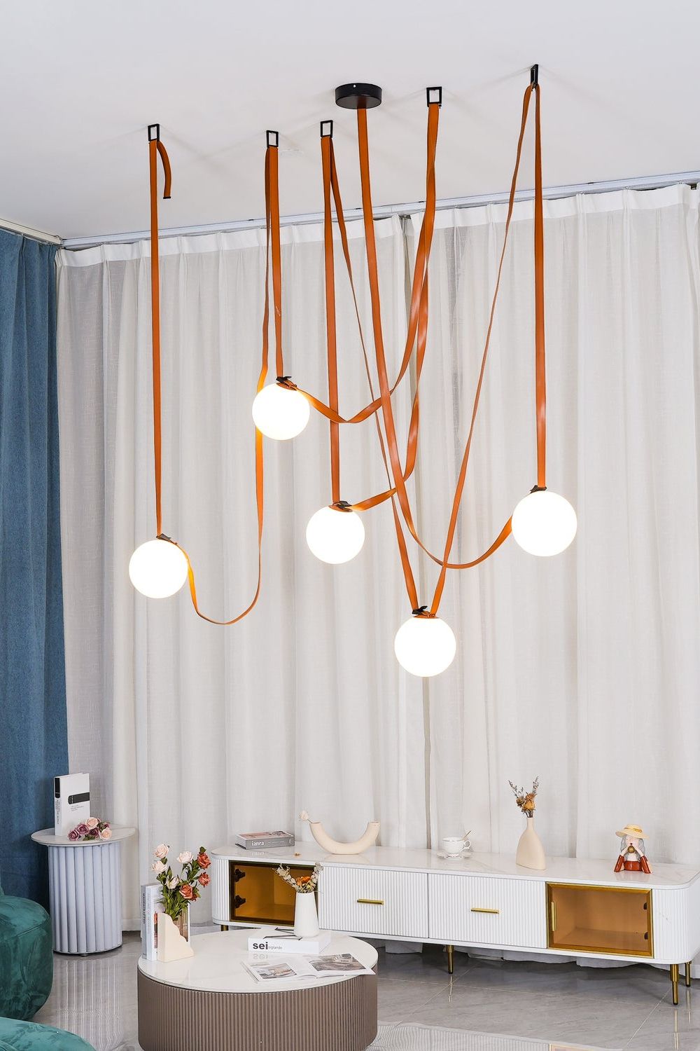 Multiple Belt Art Pendant Light