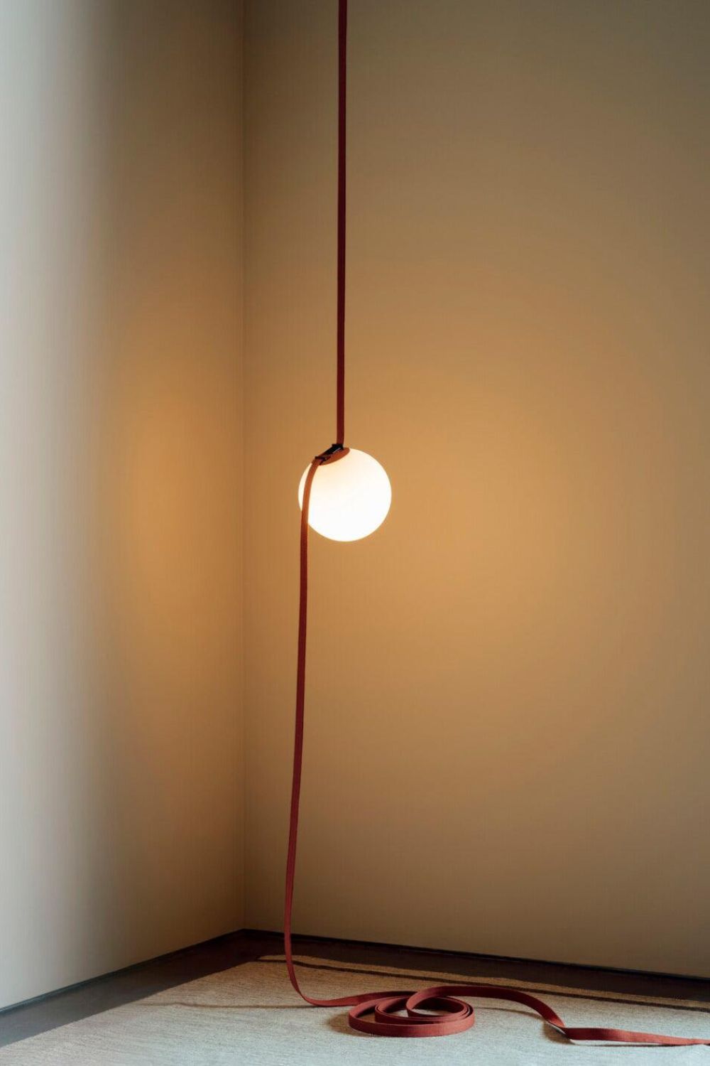 Multiple Belt Art Pendant Light